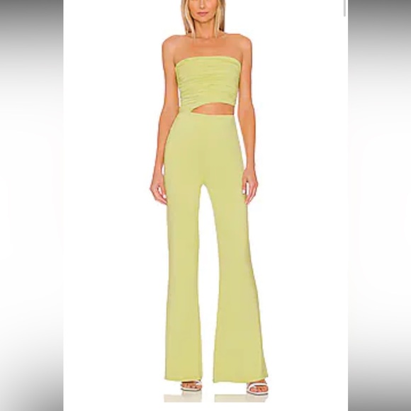 House of Harlow 1960 Pants - REVOLVE Sosa Jumpsuit in Lime
House of Harlow 1960 Sz M Org $178